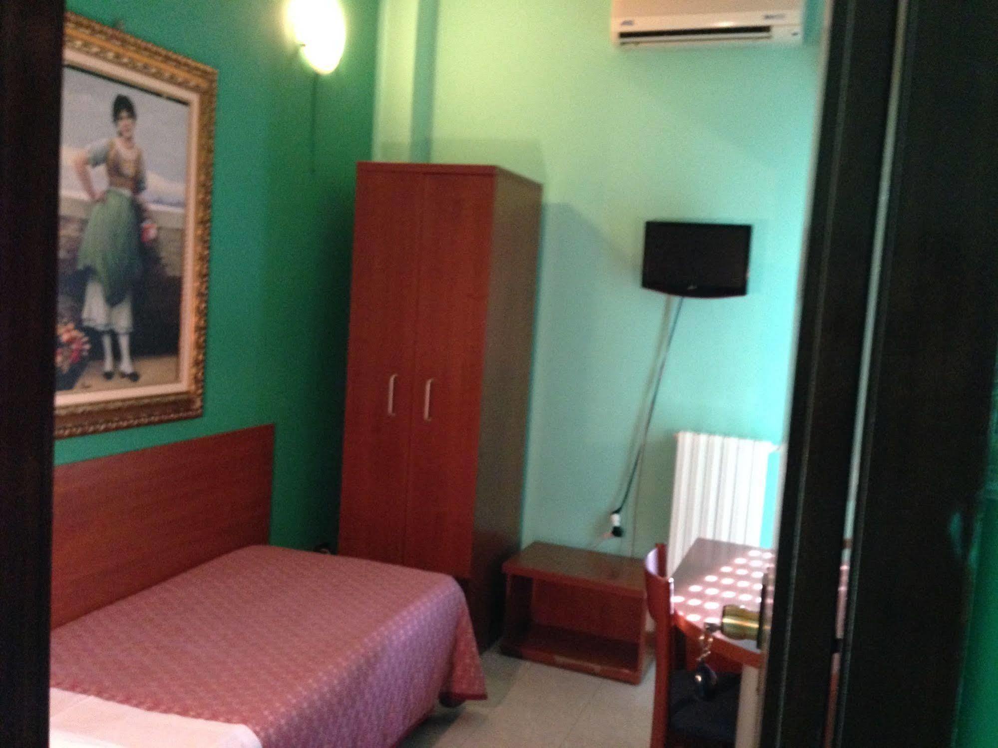 Hotel Bonola Milan Exterior photo